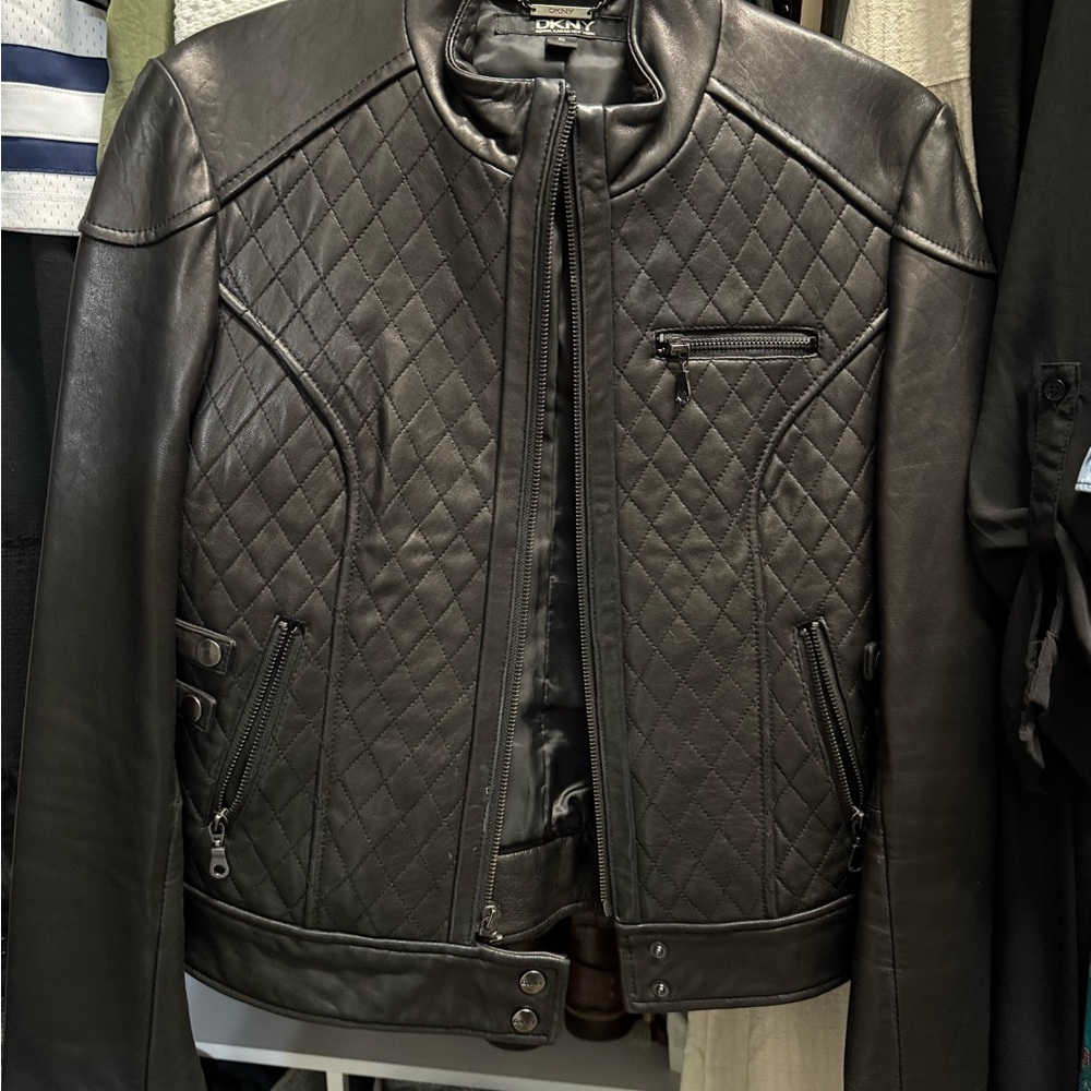 GORGEOUS DKNY Brand Quilted Black Leather moto Jacket for women